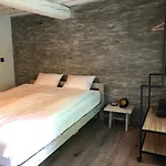 Le Nid D'hirondelle Отель типа 