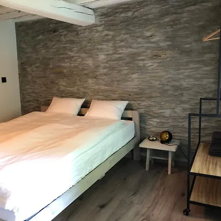 Le Nid D'hirondelle ベッド・アンド・ブレックファスト