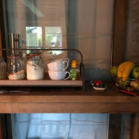 Le Nid D'hirondelle Bed & Breakfast