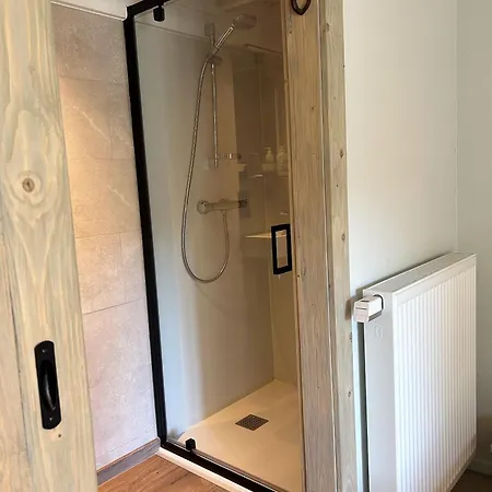 Le Nid D'hirondelle Bed & Breakfast