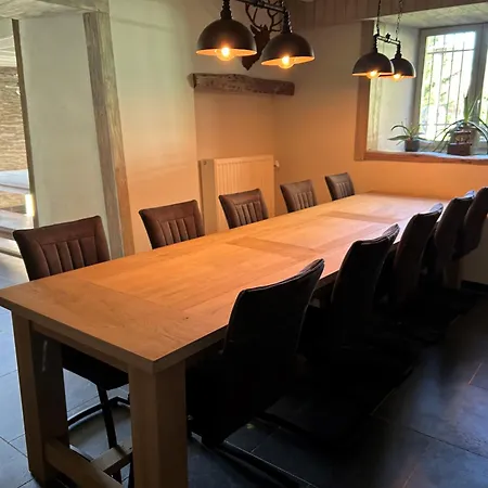 Le Nid D'hirondelle Bed & Breakfast *