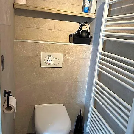Le Nid D'hirondelle Bed & Breakfast 3*