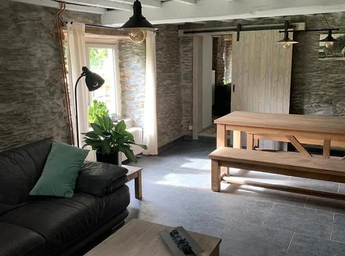 Le Nid D'hirondelle Panzió 3*