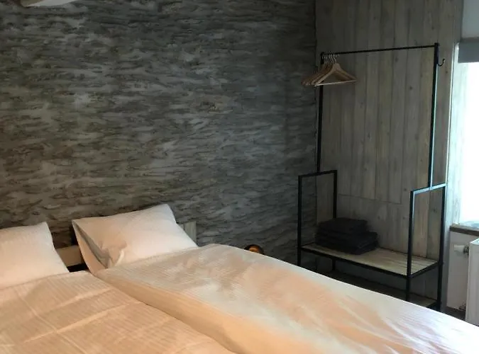 Le Nid D'hirondelle Frühstückspension 3*